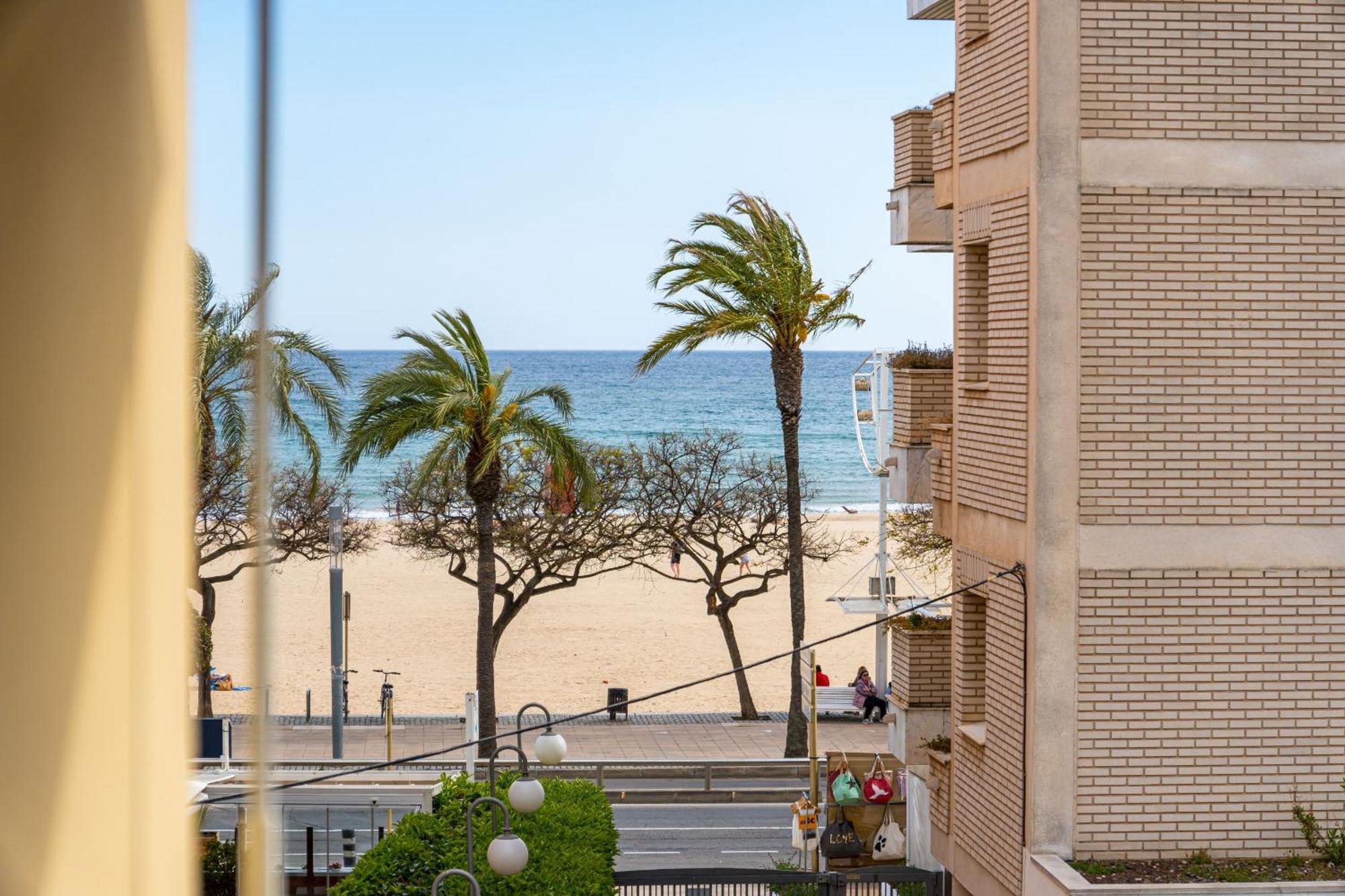 Mediterranean Way - Mar Blau Cambrils Bagian luar foto
